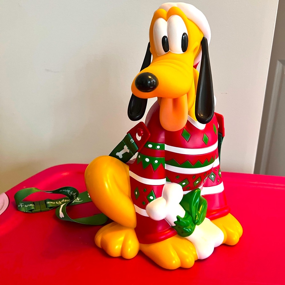 Perfect condition Disney parks Christmas holiday Pluto popcorn bucket